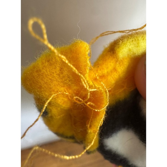 Looney Tunes Cartoon Junction Bugs Bunny Fleece Blanket Warner Bros Yellow - Picture 5 of 6